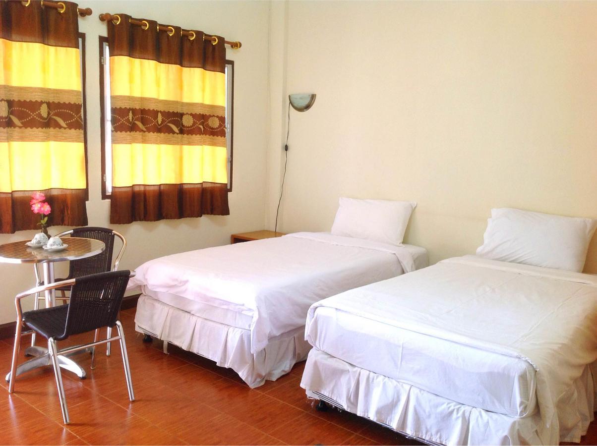 Hotel Sangthong Building Mae Chaem Esterno foto