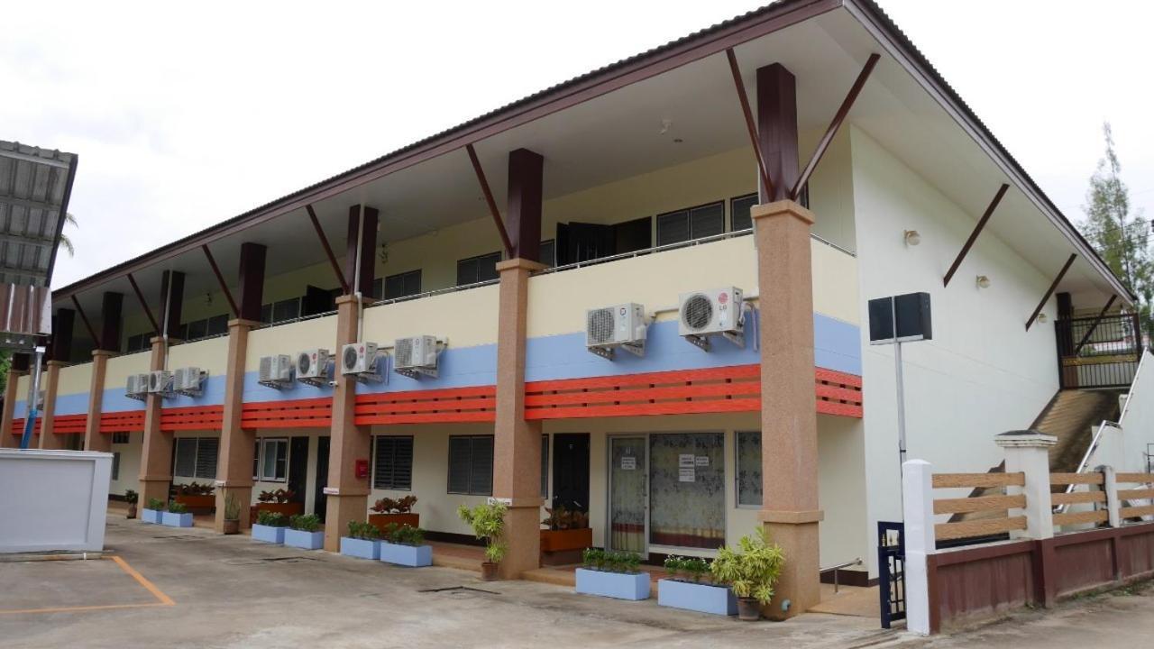 Hotel Sangthong Building Mae Chaem Esterno foto